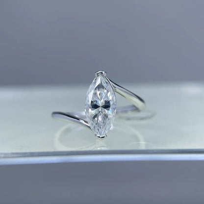 MuShan Luxury Jewelry 925 Sterling Silver Ring VVS Moissanite Solitaire Ring for Fiancee 18K Gold Plated MST Patent Rings