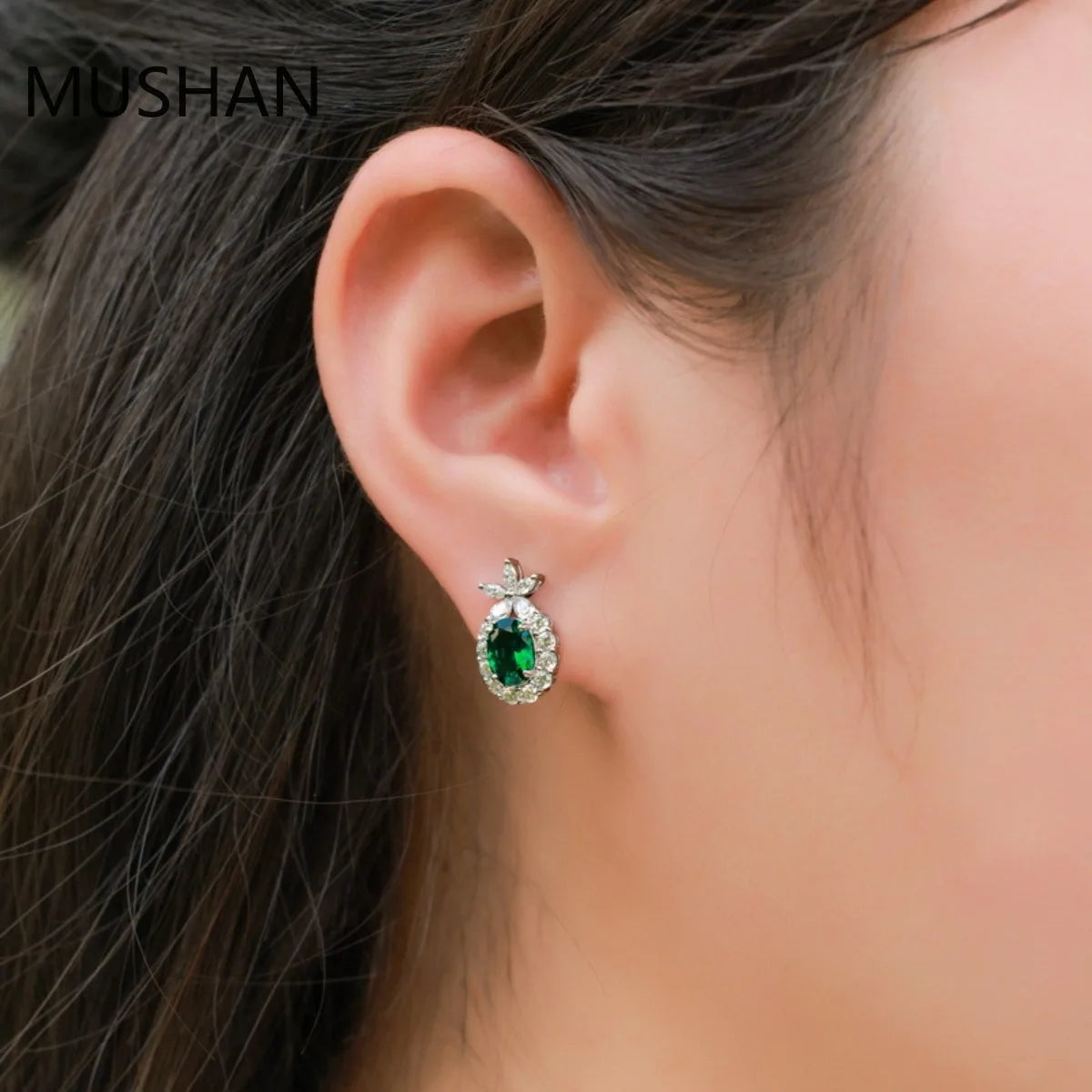 MUSHAN Luxury Jewelry S 925 Sterling Silver Stud Earrings Women GRC Certificated Lab Grown Emerald Earrings Stud Ear Pin Jewelry