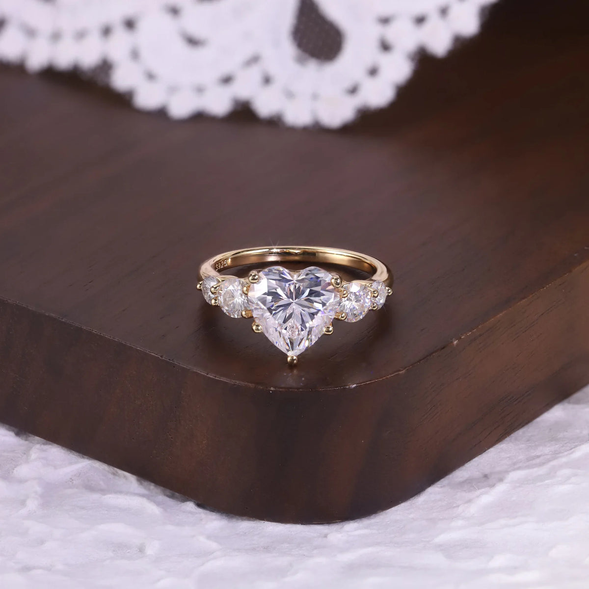 MuShan Luxury Jewelry 925 Sterling Silver Ring VVS Moissanite Present Ring for Bride 18K Gold Plated MST Patent Jewellery