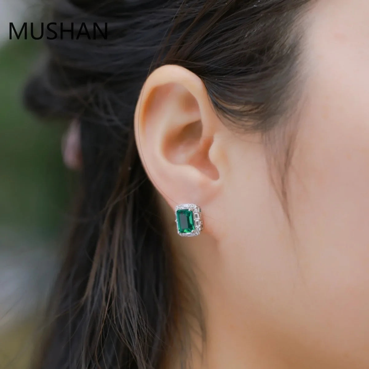 MUSHAN Luxury Jewelry S 925 Sterling Silver Stud Earrings Women GRC Certificated Lab Grown Emerald Earrings Stud Ear Pin Jewelry